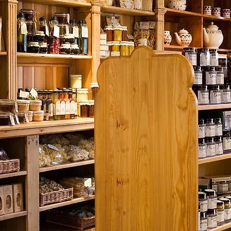 Hotel The King's Head 3*