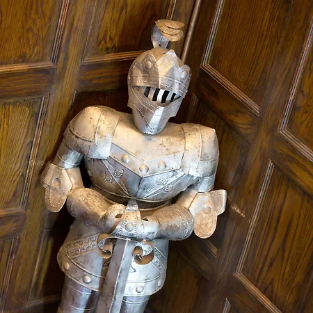 The King's Head Hotell 3*